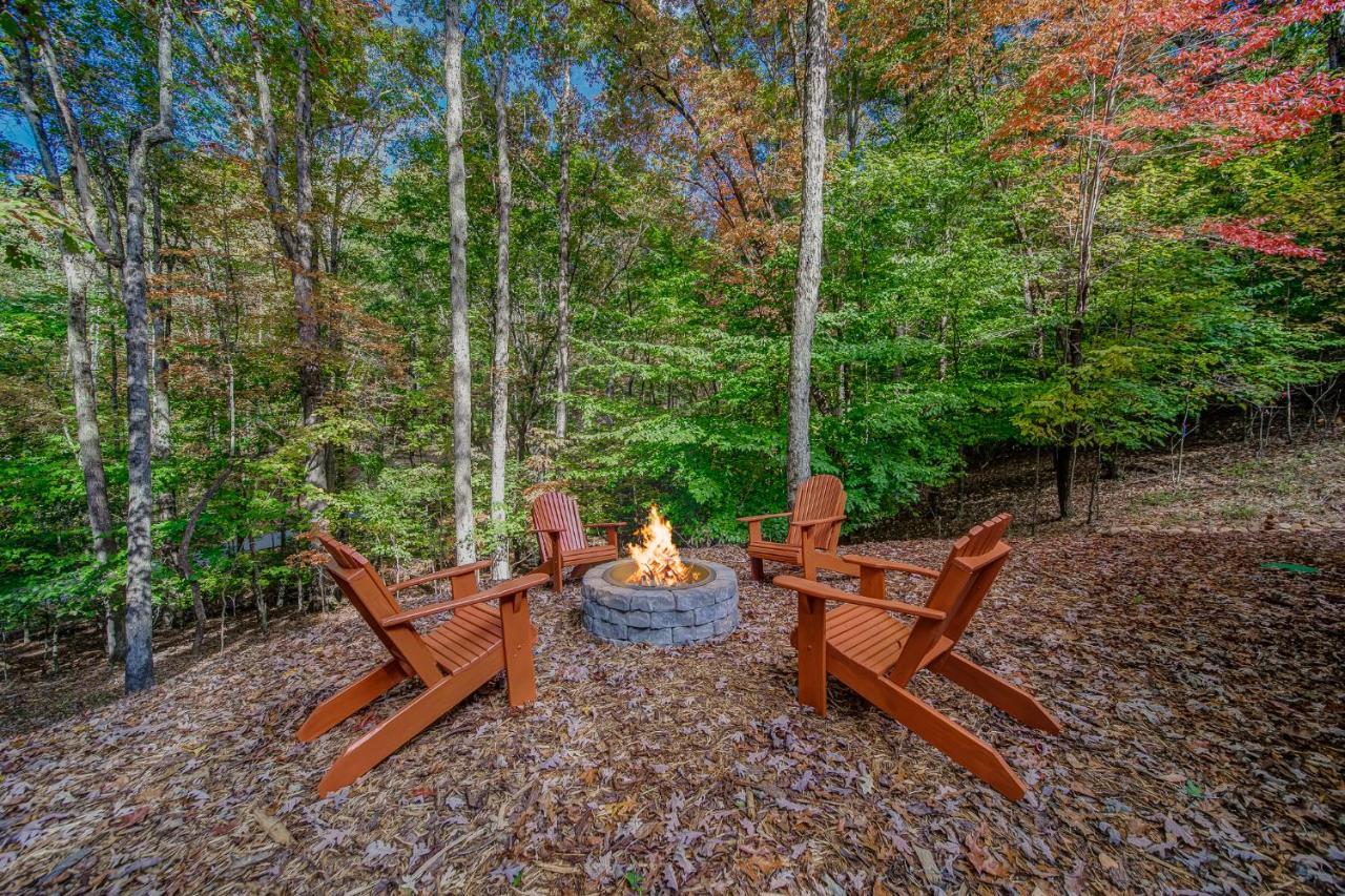 Brand New Build Luxury Mountain Chalet With Hot Tub, Pool, Game Room, Premium Features Ellijay Exterior photo