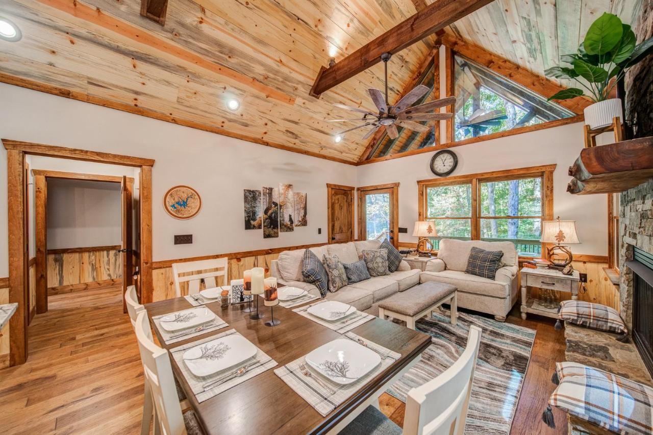 Brand New Build Luxury Mountain Chalet With Hot Tub, Pool, Game Room, Premium Features Ellijay Exterior photo